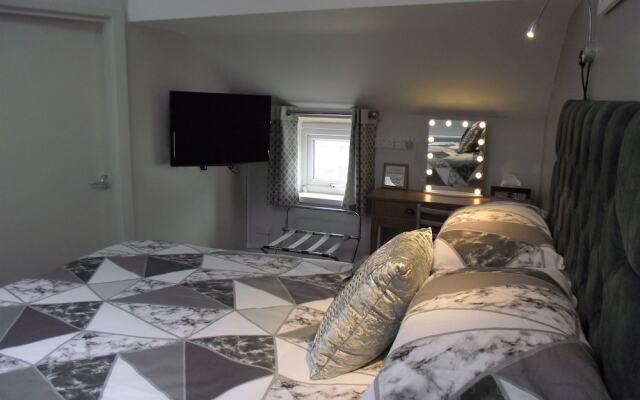Seahawk Holiday Apartments