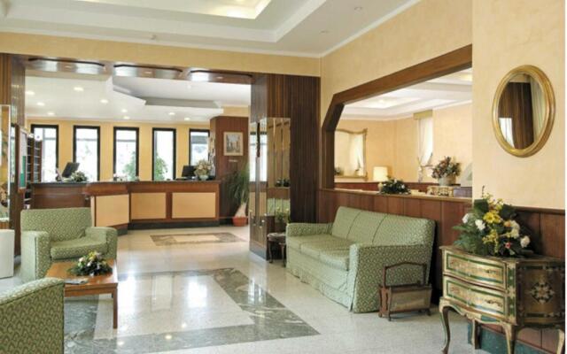 American Hotel