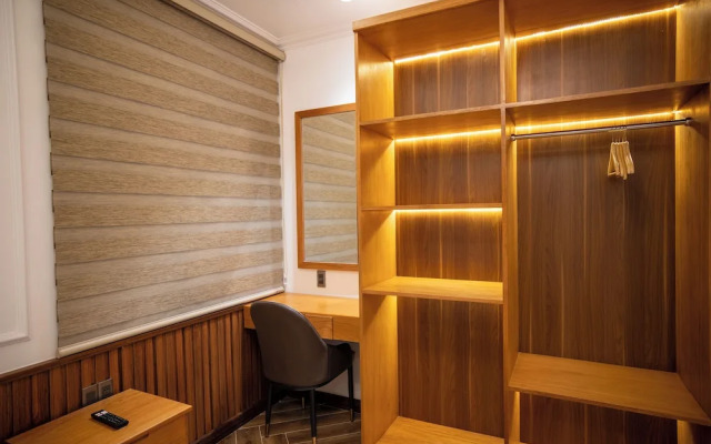 La Fleur Premium Central Apartment