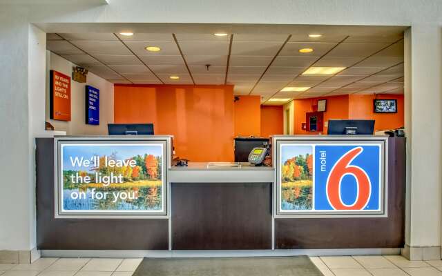 Motel 6 Amherst, NY - Buffalo