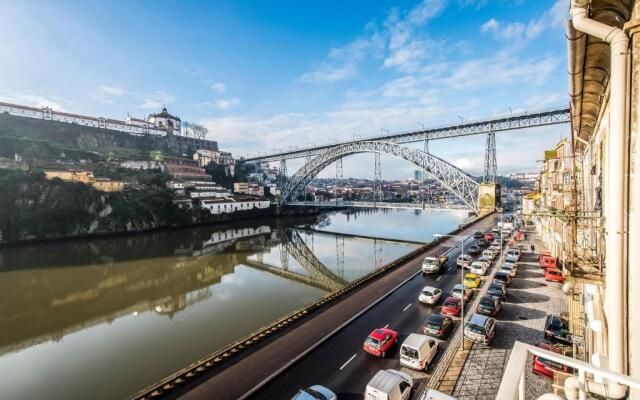 Oporto Trendy River