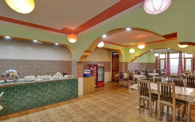 Itsy By Treebo - Chichoga Holiday Inn With River View