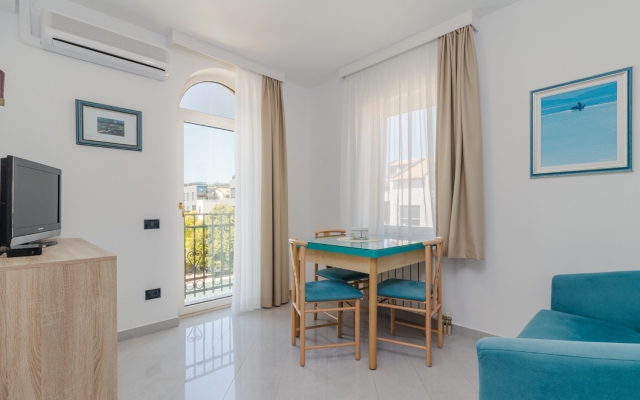 Apartment Fimi- with swimming pool Blue Medulin, Istria