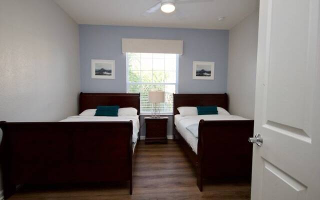 Lakeview Fantasy 3 Bedroom Condo