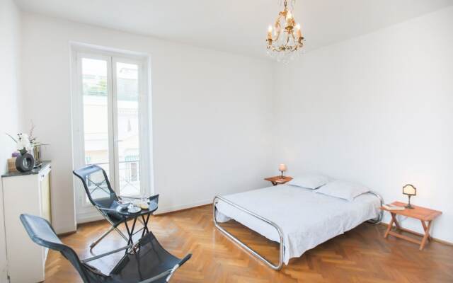 Ambassador Palace AP2095 by Riviera Holiday Homes