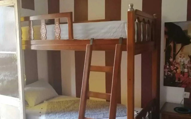 Hostel Touahine