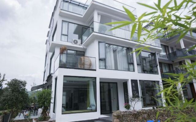 Qingbin Shiguang Guesthouse (Building 1)