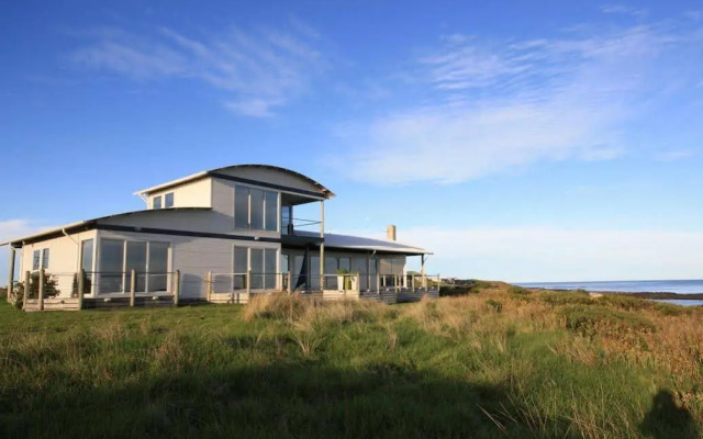 Wytonia Beachfront Accommodation