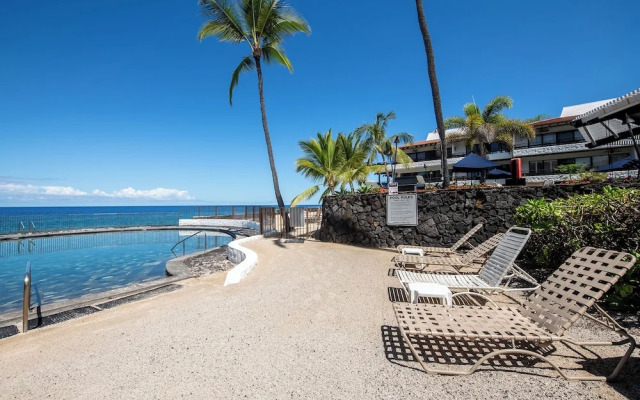 Lea Casa at Casa de Emdeko