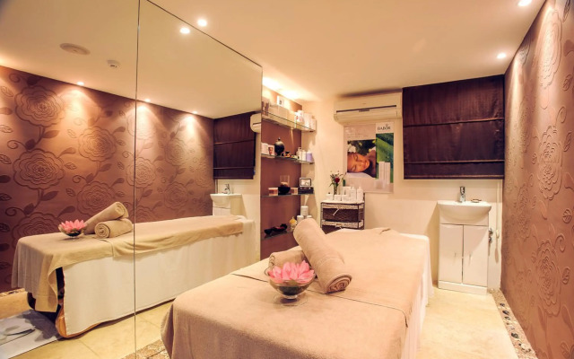 Hotel Azimut