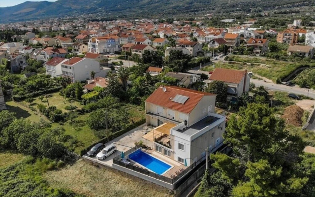 Zdene - Private Pool - A1