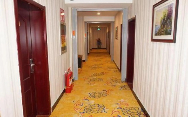 Aike 88 Hotel (Guangrao Bus Station Chengnan Wholesale Market Branch)