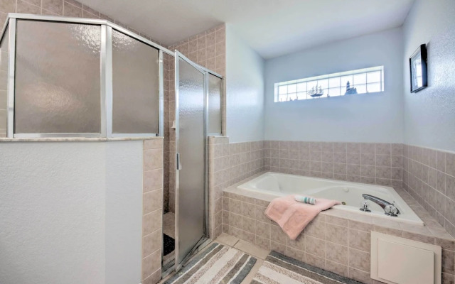Pool & Fenced Yard: Sebring Retreat
