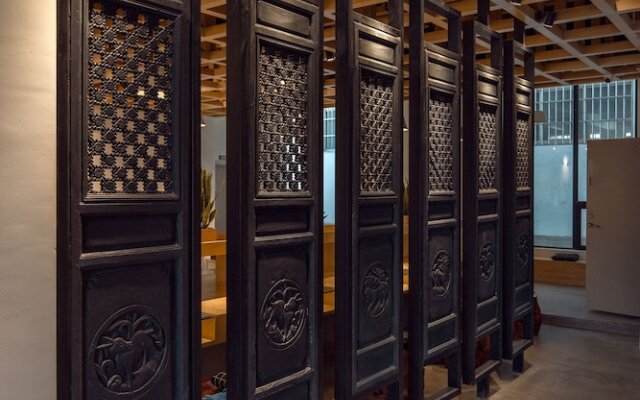 Hometown Voice · Stay at Vista Designer's Garden