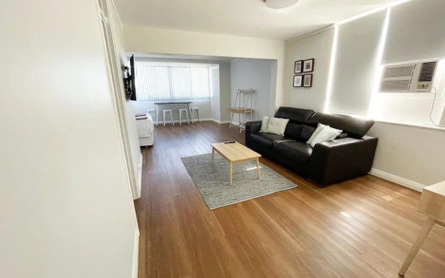 Studio 101 - First floor Fremantle studio apartment