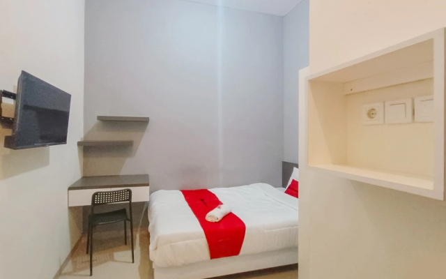 RedDoorz Syariah near Majapahit Semarang 3 – Guest Rooms – Semarang