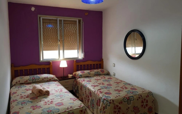 Low Cost Rooms Las Llaves 4