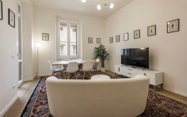 Salutati Apartments by MMega