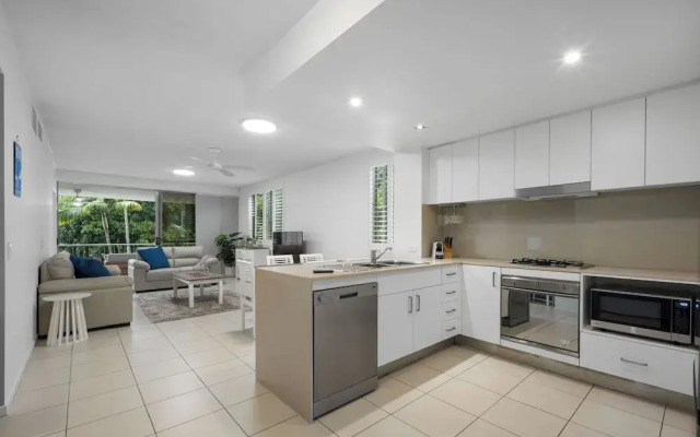 Pool View 3-Bed Oasis in Drift Resort