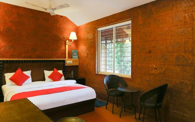 OYO 16138 Raj Palace