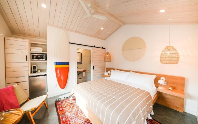 Surf Lodge