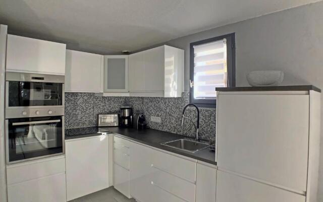 Appartement Saintes-Maries-de-la-Mer, 6 pièces, 8 personnes - FR-1-475-72