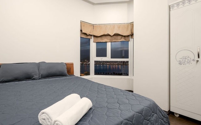 Salalem Monarchy Apartment Han Riverside – Guest Rooms – Da Nang