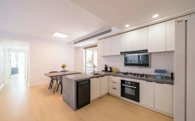 Tyms Bright 2BR 1BA Apt Xuhui Center