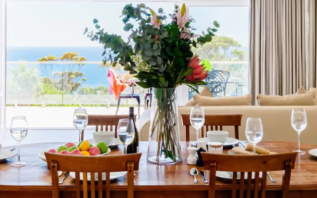 Elegant Apartment w Ocean Views Quenera Apartment