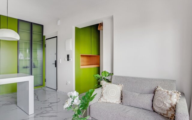 Sanders Old Port - Adorable 1-bdr. Apt. w/ Balcony