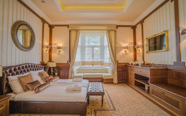 Thanhoffer Villa