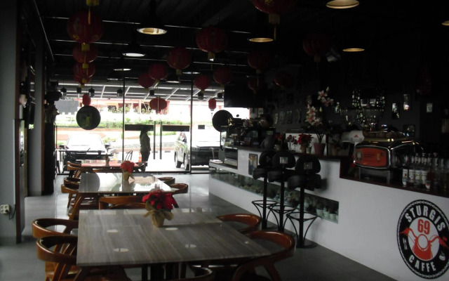 Sturgis Boutique Hotel Cipanas