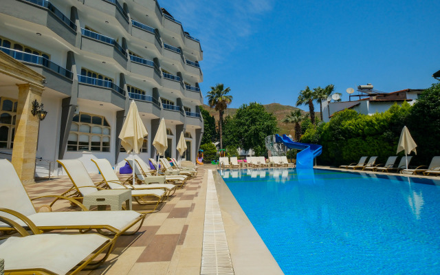 Selen Hotel Icmeler
