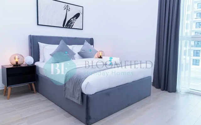 Bloomfields Elegant 1BR in Waters Edge