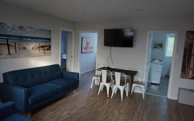 Takapuna Modern Guest house near beach