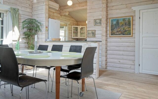 6 Person Holiday Home in Ronne