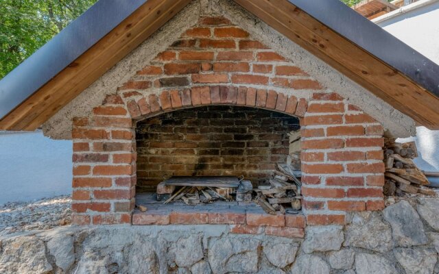Exotic Holiday Home in Tribanj-Krušćica near Sea