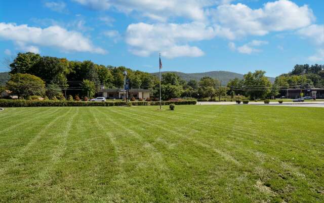 Americas Best Value Inn at Central Valley-Woodbury