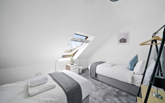 Hillary Serviced House