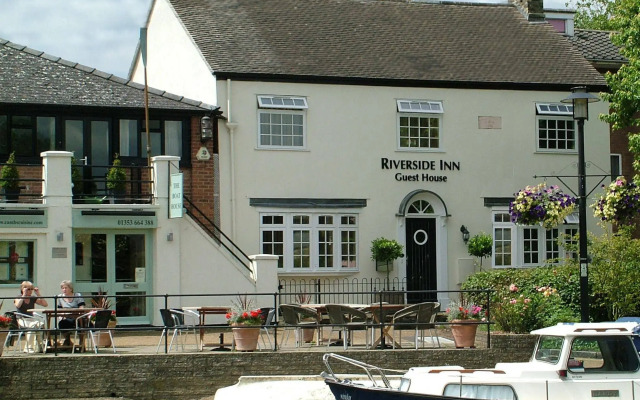 Riverside Inn