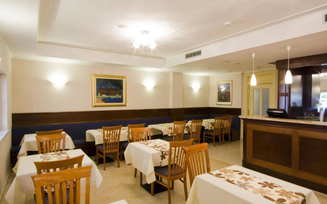 Hotel Croatia