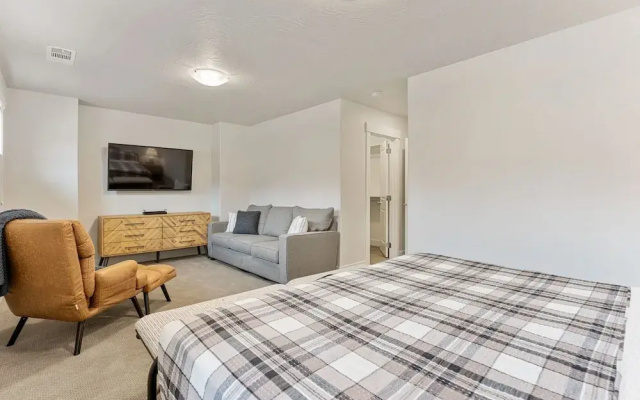The Country Club 3 Bedroom Townhouse