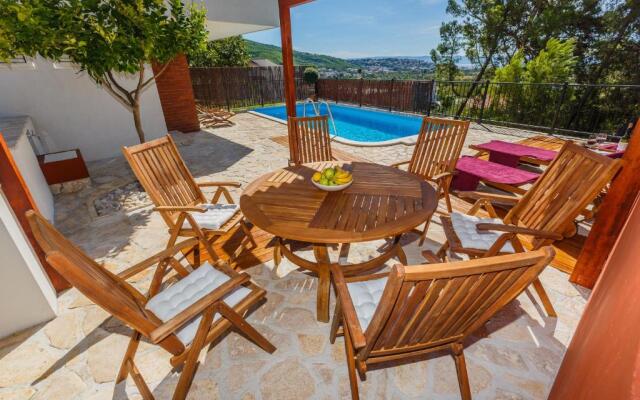 Deluxe Villa Apartment
