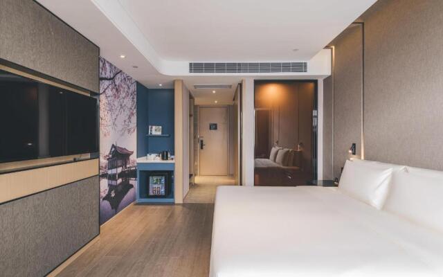 Atour Hotel Ningbo Jishigang Outlets
