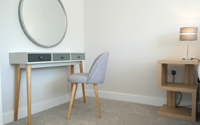 Westhampnett House , Chichester 492113