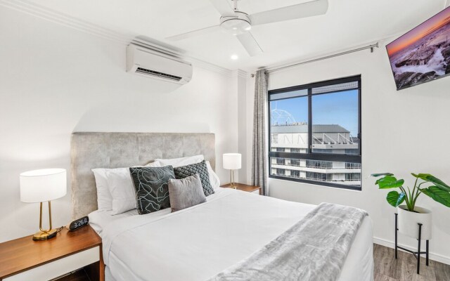 Belle Escapes Luxury Penthouse with Ocean Views