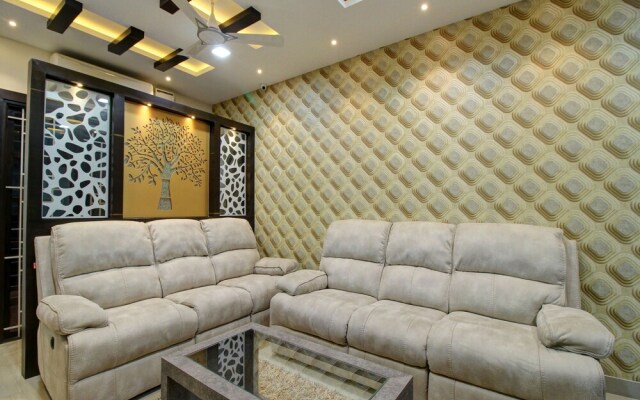 OYO 15442 Mahalakshmi Suites