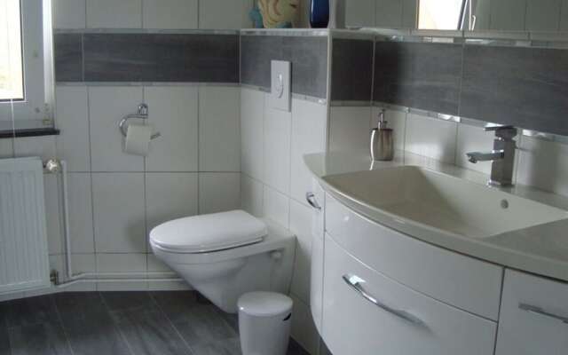 Nordic Huis Modern Retreat