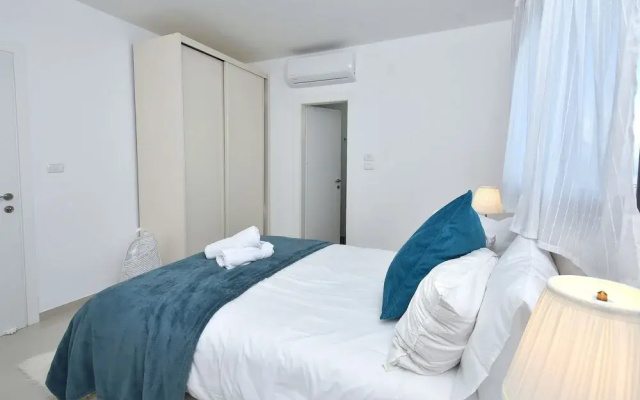 Ariston Luxury Garden Apt W Private Pool