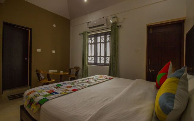 OYO 16519 Home Elegant 3BHK Parra
